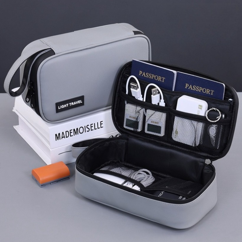 Travel Accessories - Tas Penyimpanan Gadget Digital Ringan dan