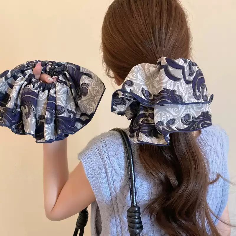 Travel Accessories High End - 1 buah ikat rambut totem motif