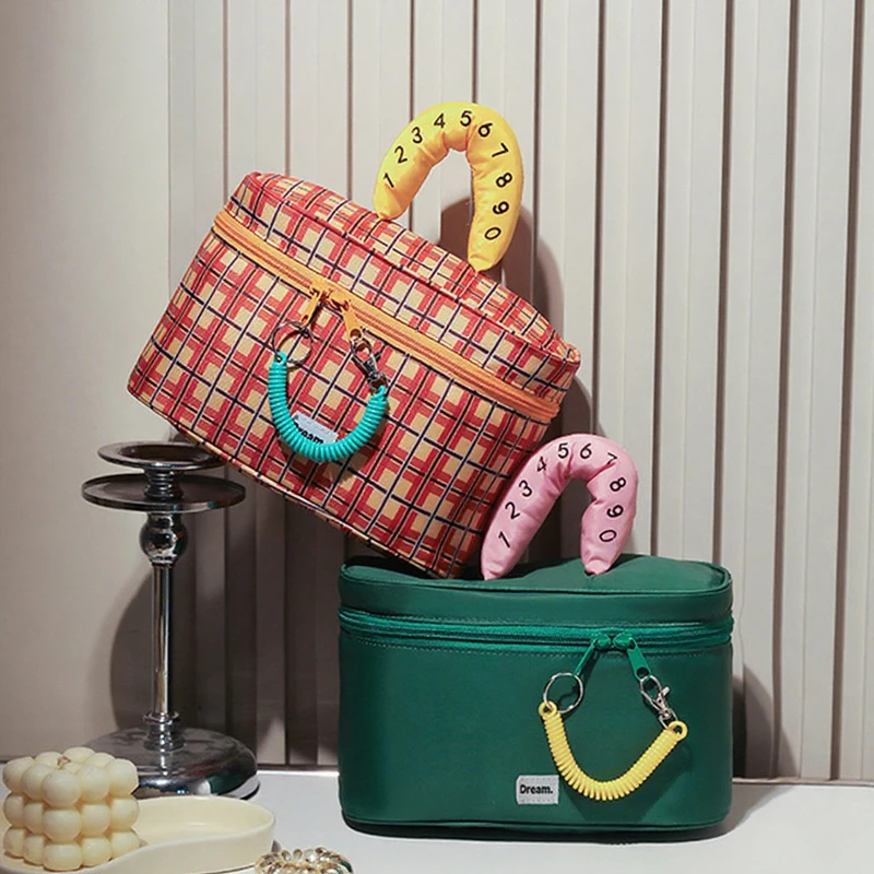 Tas Kosmetik Genggam Digital B - Travel Accessories Electronics ulasan dan harga