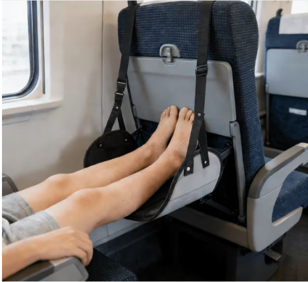 Sandaran kaki yang dapat dises - Travel Accessories For Long Haul Flights ulasan dan harga