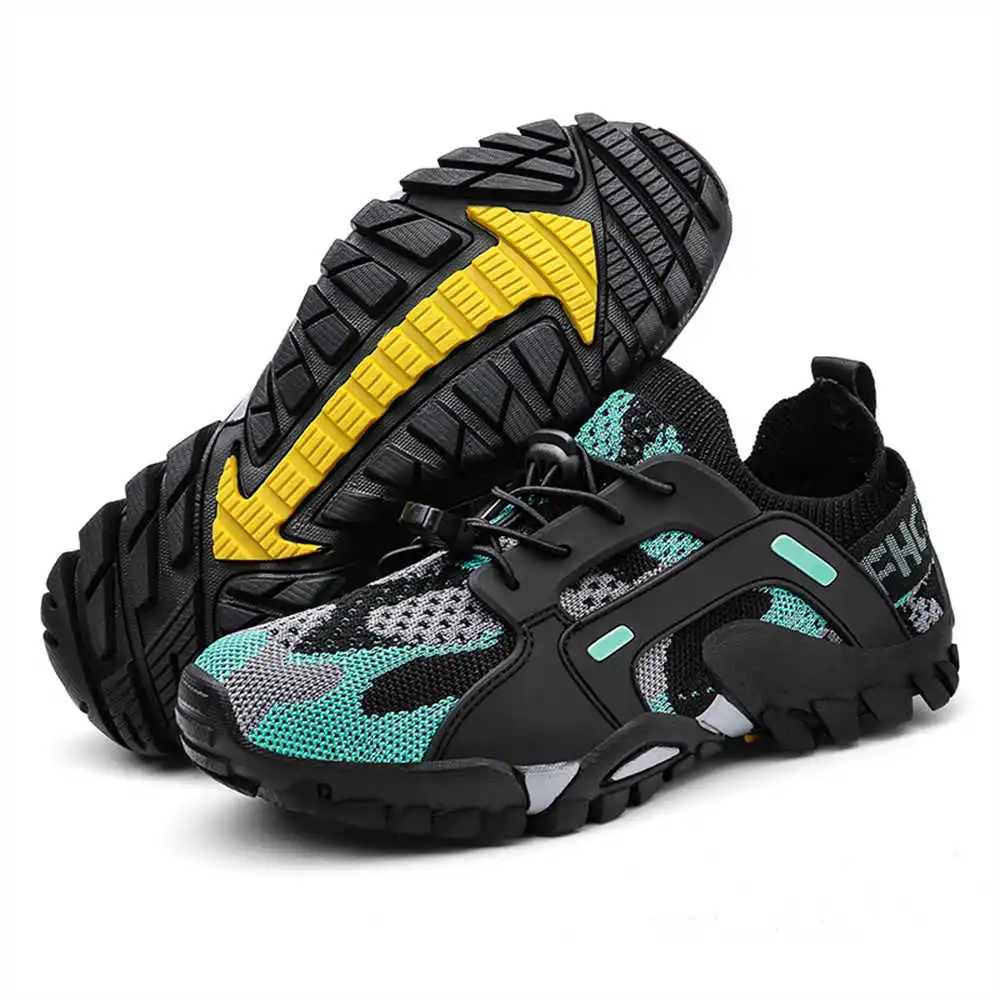 Sepatu olahraga pria, ukuran 4 - Travel Accessories Shops ulasan dan harga