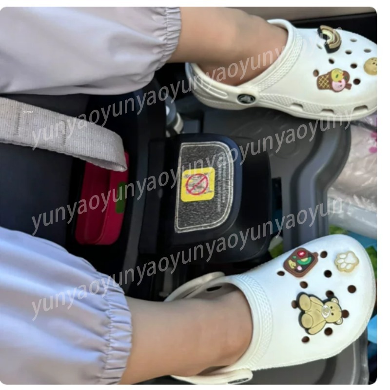 Pedal Sandaran Kaki Bayi Mobil - Travel Accessories For Baby ulasan dan harga